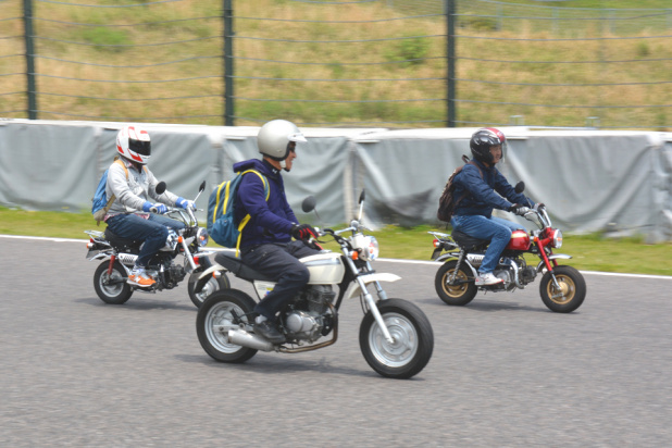 「今年は世界最速ピザ配達コスで参戦!? 鈴鹿サーキットの「BIKE!BIKE!BIKE!2017」に行ってきた！」の3枚目の画像