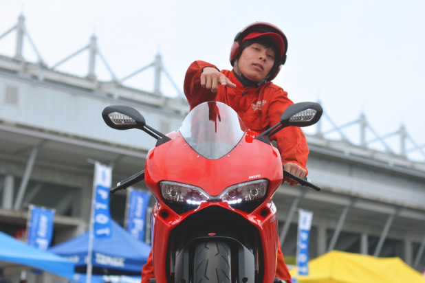 「今年は世界最速ピザ配達コスで参戦!? 鈴鹿サーキットの「BIKE!BIKE!BIKE!2017」に行ってきた！」の7枚目の画像