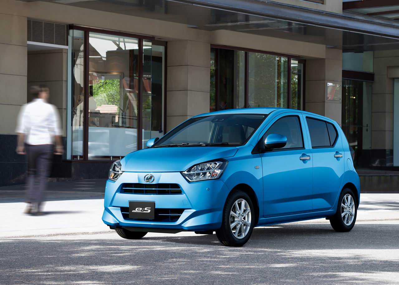 ダイハツ ミライースがフルモデルチェンジで車重650kg 価格は84万2400円から登場 Clicccar Com
