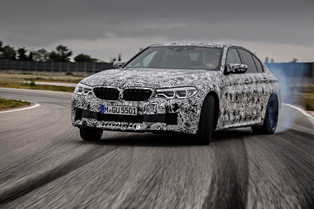 「ドリフトも楽しめる四輪駆動！ BMW M5用「M xDrive」はFR固定もできる「3面性」が魅力」の8枚目の画像