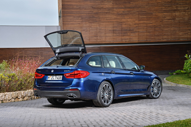 「新型エンジンを得てパフォーマンスアップと環境規制をクリア【BMW 5シリーズ ツーリング試乗】」の3枚目の画像