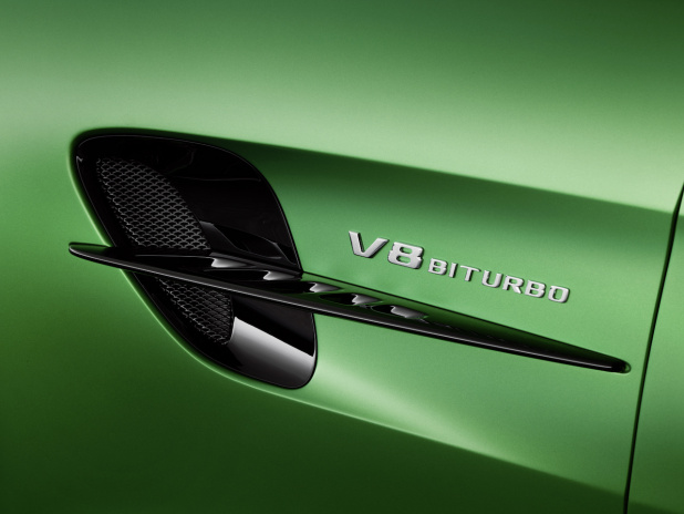 「2300万円のプライスタグにふさわしい「メルセデスAMG GT R」の内・外装の存在感」の8枚目の画像