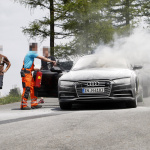 アウディA7次期型、アルプスで大炎上！原因は新開発TFSIエンジンか!? - Audi A7 Mule Fire 4