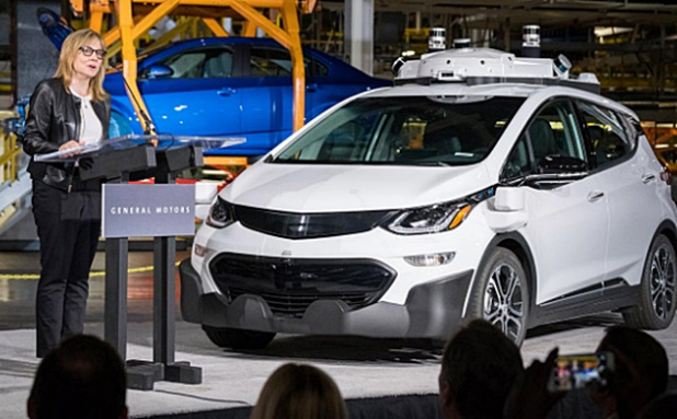 「GMが小型EVによる「自動運転タクシー」サービスを実現？」の2枚目の画像
