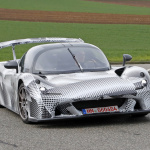 その名は「ストラダーレ」。伊・ダラーラ製の最新スーパーカーの名称明らかに！ - Dallara 3