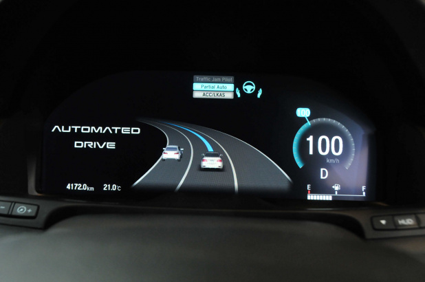 「ホンダの高速道路自動運転は、数多くのセンサーを用いてきめ細かい制御を行なう【自動運転システム試乗】」の4枚目の画像