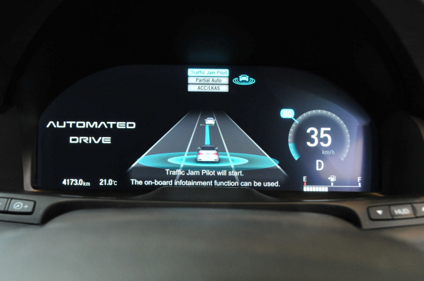 「ホンダの高速道路自動運転は、数多くのセンサーを用いてきめ細かい制御を行なう【自動運転システム試乗】」の5枚目の画像