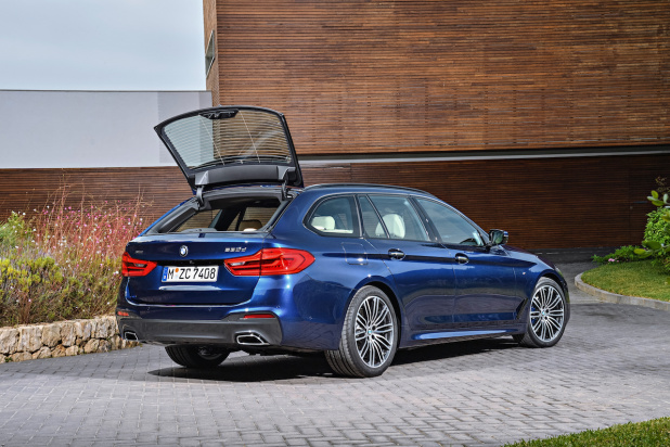「新型BMW5シリーズ・ツーリングが発売開始。部分自動運転技術を搭載して価格は650万円〜」の6枚目の画像