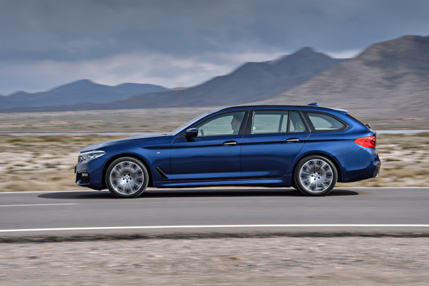 「新型BMW5シリーズ・ツーリングが発売開始。部分自動運転技術を搭載して価格は650万円〜」の3枚目の画像