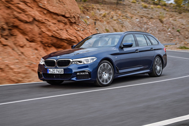 「新型BMW5シリーズ・ツーリングが発売開始。部分自動運転技術を搭載して価格は650万円〜」の2枚目の画像