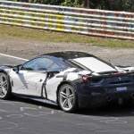 フェラーリ栄光の「GTO」復活か！謎の488GTB、ニュル高速テストに姿見せる - Ferrari 488 mule 8