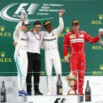 「ルイス・ハミルトンが母国GPで優勝！大規模F1イベントに衝撃展開のレース、超豪華なインタビュアー登場に大盛り上がり!!【2017年F1第10戦イギリスGP】」の11枚目の画像ギャラリーへのリンク