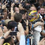 「ルイス・ハミルトンが母国GPで優勝！大規模F1イベントに衝撃展開のレース、超豪華なインタビュアー登場に大盛り上がり!!【2017年F1第10戦イギリスGP】」の12枚目の画像ギャラリーへのリンク