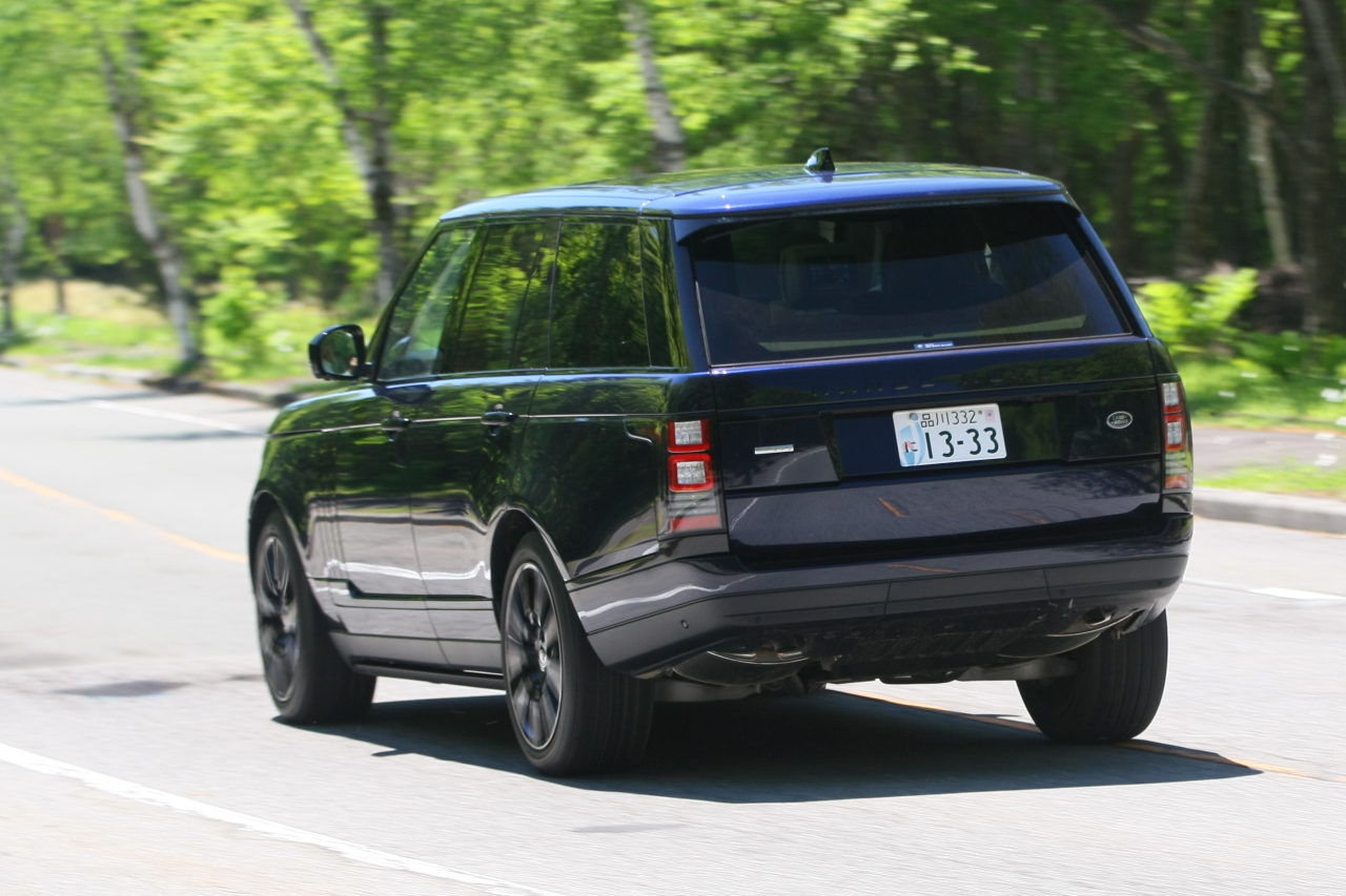 rangerover 003 画像 レンジローバーにも相性抜群 3 0l V6ディーゼルターボエンジンの極上な走り Clicccar Com