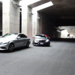 車両の外から新型メルセデス・ベンツ Sクラスに駐車させるリモートパーキングアシストのデモンストレーション - 20180809Mercedes-Benz S_063
