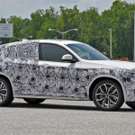 「これが最強モデルだ！BMW X4次期型に設定される470馬力の「M」モデルをキャッチ」の1枚目の画像ギャラリーへのリンク