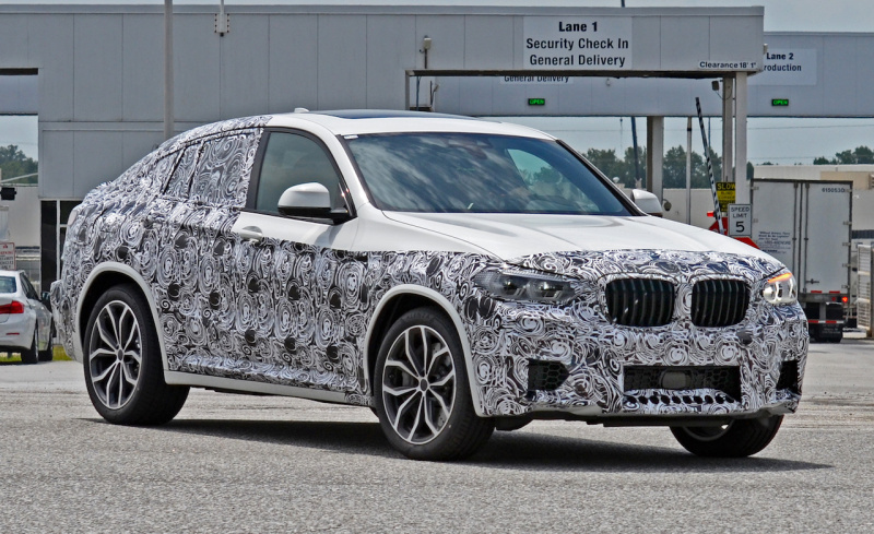 「これが最強モデルだ！BMW X4次期型に設定される470馬力の「M」モデルをキャッチ」の9枚目の画像