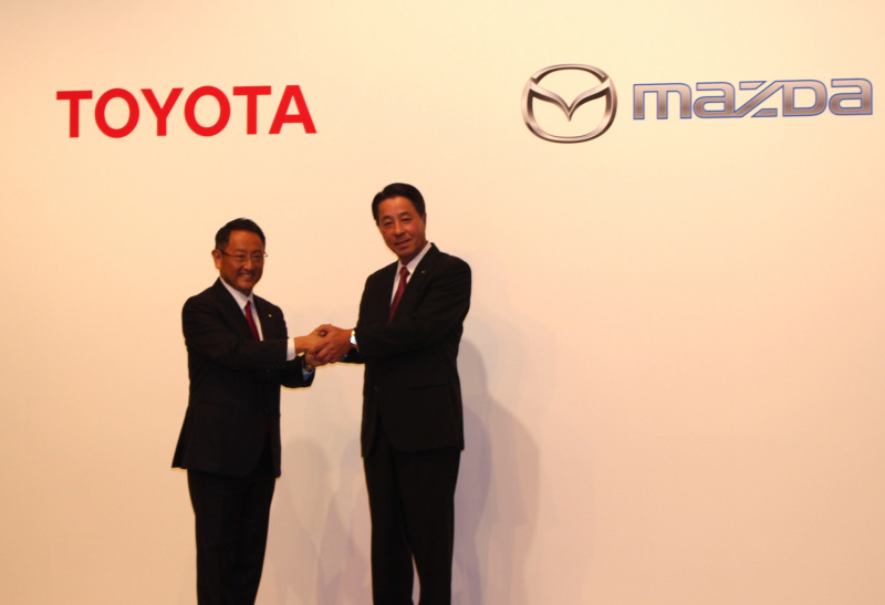 「トヨタとマツダが業務資本提携を発表!! 将来さらなる資本提携強化を検討しながらも「自主独立性」を強調」の1枚目の画像