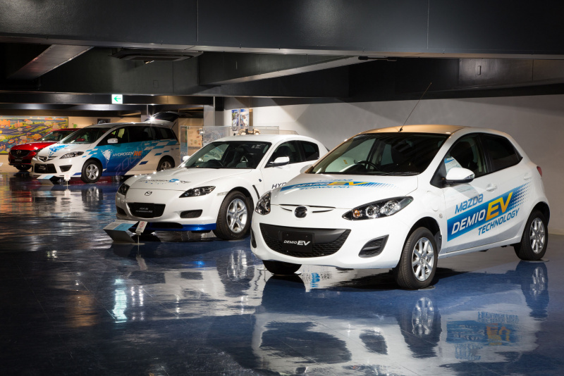 「トヨタとマツダが資本提携し、EVを共同開発へ」の3枚目の画像
