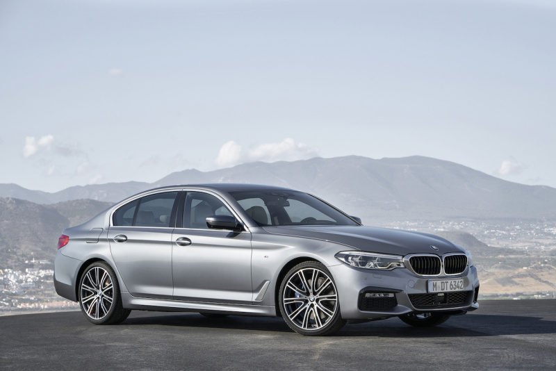 「BMW 5シリーズが「BMWコネクテッド・ドライブ」を標準化して「つながるサービス」を強化」の5枚目の画像