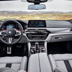 「4WD化されてもFR走行モードを搭載した「BMW M5」がフォトデビュー」の9枚目の画像ギャラリーへのリンク
