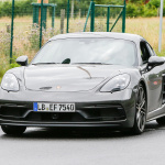 公式発表前に完全体をキャッチ！370馬力の高性能モデル、ポルシェ「718ケイマンGTS」 - Porsche 718 Cayman GTS 001