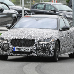 「BMW・M3を圧倒!? ジャガーXEに脅威のハイスペックモデル。550馬力の最強セダン「SVR」をキャッチ」の1枚目の画像ギャラリーへのリンク