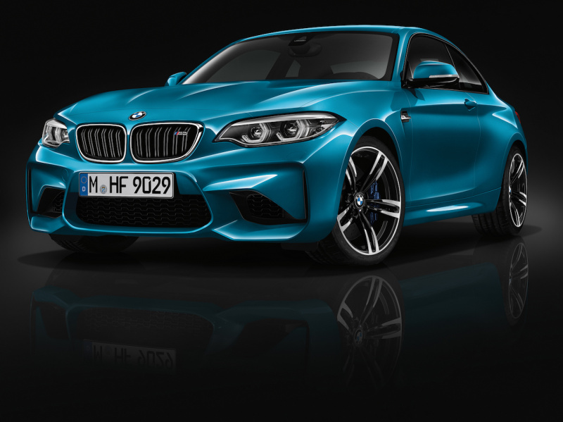 「BMW 2シリーズ クーペ・カブリオレ・M2クーペがマイナーチェンジ。より迫力ある顔つきに変更」の3枚目の画像