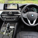 「BMW 5シリーズツーリングは、ワゴンでも十分に軽快なフットワークと高いスタビリティが魅力」の11枚目の画像ギャラリーへのリンク