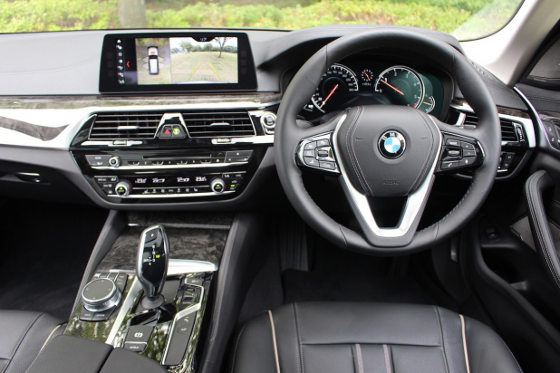 「先代よりも荷室を拡大。利便性も向上させた、新型BMW 5シリーズツーリング」の7枚目の画像
