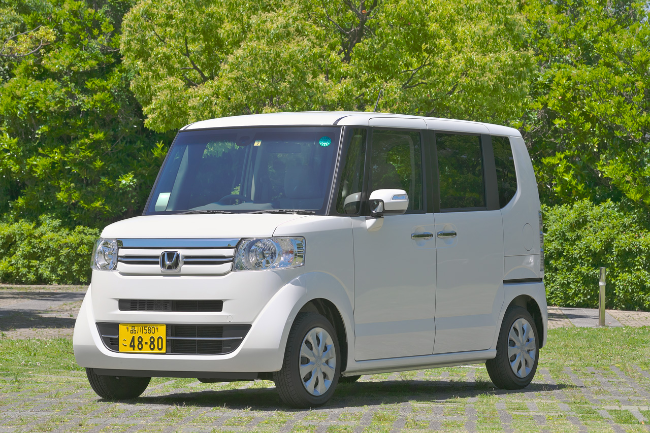 初代 ホンダ N Boxの中古車を買うなら装備が充実した特別仕様車の Ssパッケージ がオススメ 中古車選び Clicccar Com