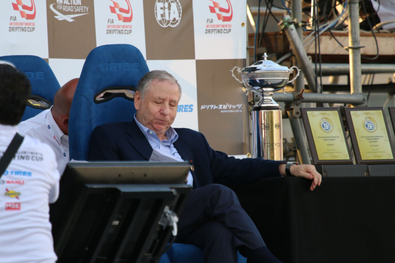 「ジャン・トッドFIA会長が表彰式でプレゼンター！ドリフト世界戦で「FIAの本気」を見た。【IDC2017】」の4枚目の画像