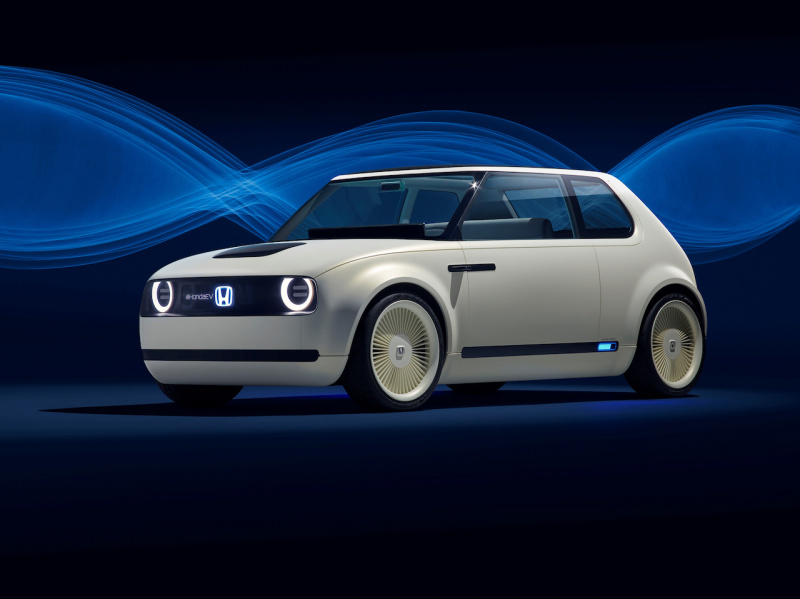 「【フランクフルトモーターショー2017】量産EVのデザイン・技術を示す「Honda Urban EV Concept」を初披露」の1枚目の画像