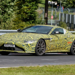秋のニュル激走…AMG製V8搭載のアストンマーティン ヴァンテージ次期型、V12に迫る加速力と判明！ - Aston Martin V8 Vantage 003