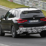 ライバルの凌駕する過激なスペックを誇る、BMW・X3初の「M」モデルをキャッチ - 