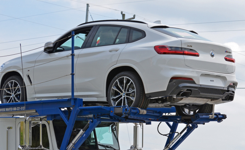 「発表秒読み？ BMW X4次期型、輸送中の完全な姿をキャッチ」の5枚目の画像