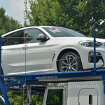 発表秒読み？ BMW X4次期型、輸送中の完全な姿をキャッチ - BMW X4 No Camo 1