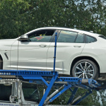 「発表秒読み？ BMW X4次期型、輸送中の完全な姿をキャッチ」の12枚目の画像ギャラリーへのリンク