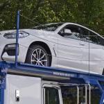 「発表秒読み？ BMW X4次期型、輸送中の完全な姿をキャッチ」の14枚目の画像ギャラリーへのリンク