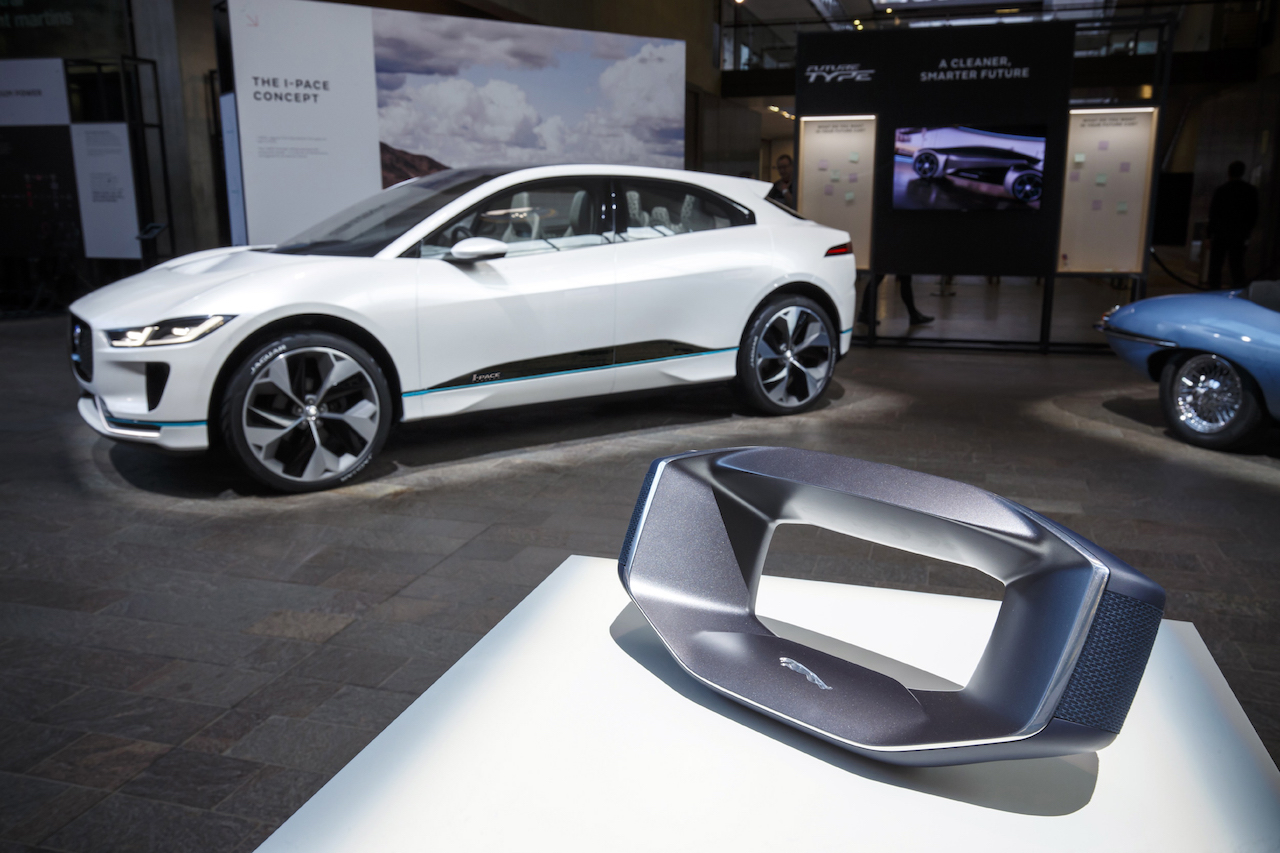 「ジャガー・ランドローバーが2020年までに全モデルに電動化仕様を設定することを発表」の3枚目の画像