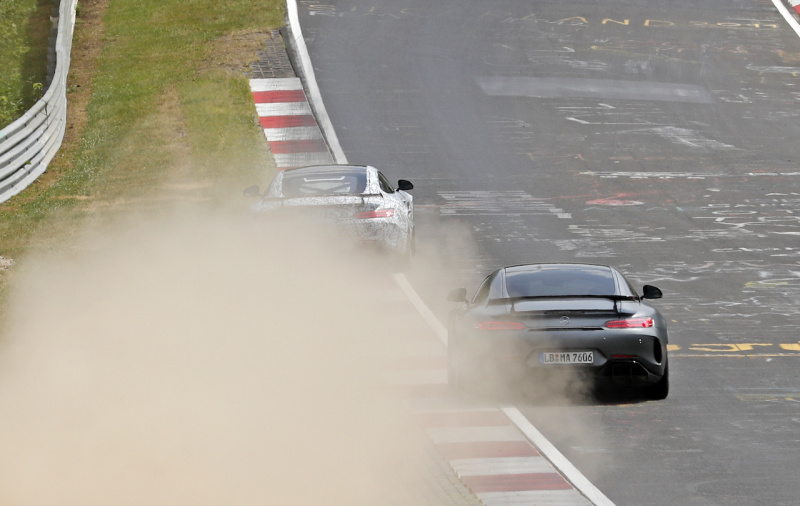 「危機一髪…メルセデス AMG GT4ブラックシリーズ開発車両、ニュルでコースアウト」の8枚目の画像