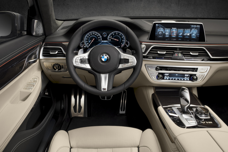 「【新車】BMW 7シリーズにディーゼルエンジン搭載の4WDモデルを初設定」の5枚目の画像