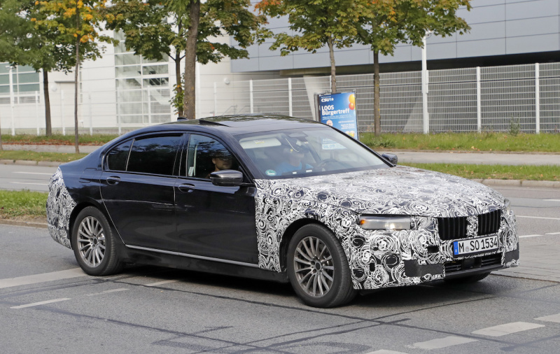 「BMW・7シリーズが反撃のビッグマイチェン！自動運転でアウディA8を追撃」の2枚目の画像