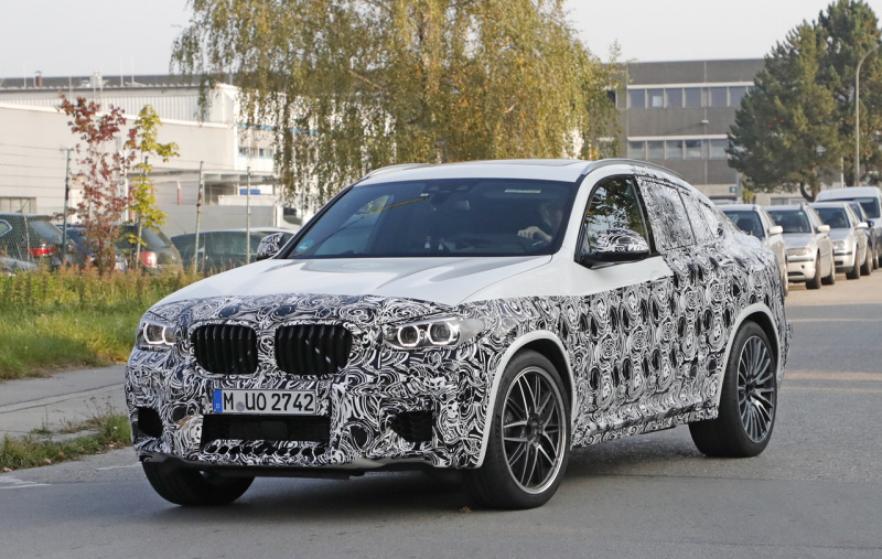 「BMW X4、2代目にして初の「M」モデルを投入！最高出力は470馬力を発揮か」の3枚目の画像