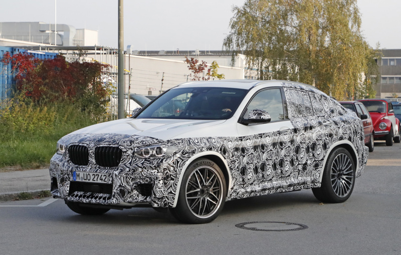 「BMW X4、2代目にして初の「M」モデルを投入！最高出力は470馬力を発揮か」の4枚目の画像