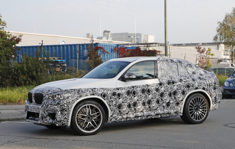 「BMW X4、2代目にして初の「M」モデルを投入！最高出力は470馬力を発揮か」の5枚目の画像