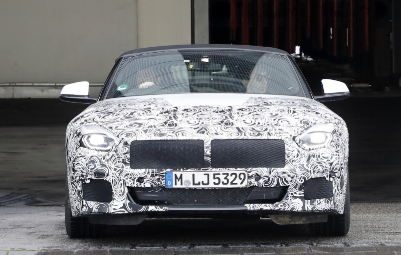 「スープラとは異なる目…BMW Z4市販型、生産用LED装着完了！」の1枚目の画像