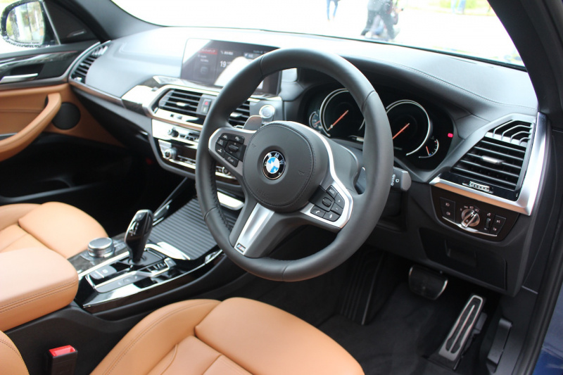 「【新車】3代目新型「BMW X3」発売開始。直列2.0Lガソリン、ディーゼルターボを搭載し、価格は639万円〜」の10枚目の画像