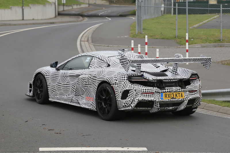 「謎のマクラーレンのテスト車輌がニュルに出現…1000馬力の「Hyper-GT」開発車両か？」の16枚目の画像