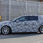 「メルセデス・ベンツ AMG A45次世代型は、低くワイドなデザインの新ノーズ」の4枚目の画像ギャラリーへのリンク